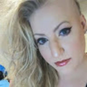 Meet your Posher, Stefanie